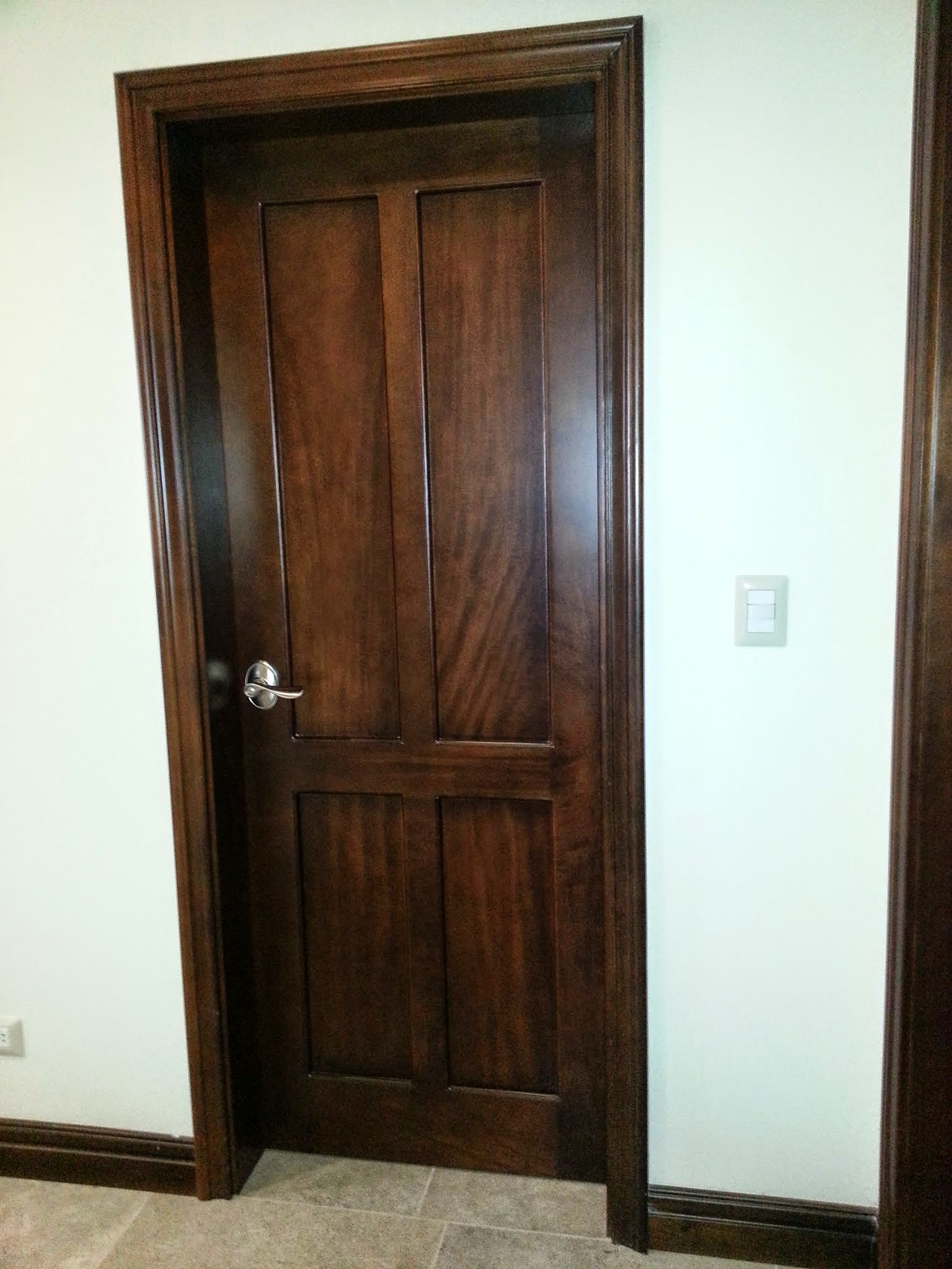 Wood Doors, Custom Furniture Fine Furniture of Sarchí